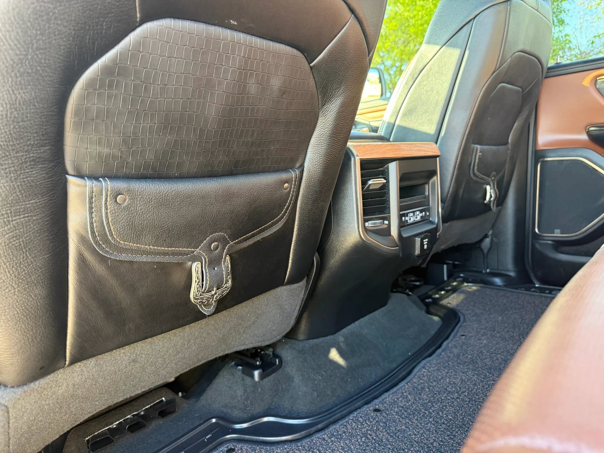 Used 2023 RAM 1500 Limited image 15