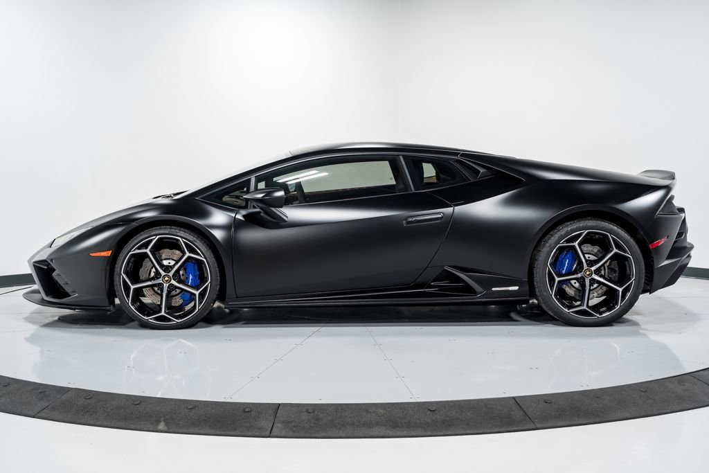 Used 2022 Lamborghini Huracan EVO RWD image 6