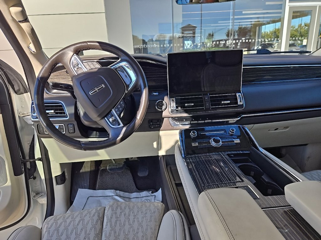 Used 2022 Lincoln Navigator L Black Label AWD/4WD image 14