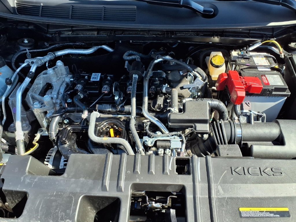 Used 2026 Nissan Kicks SV w/ SV Premium Package FWD image 3