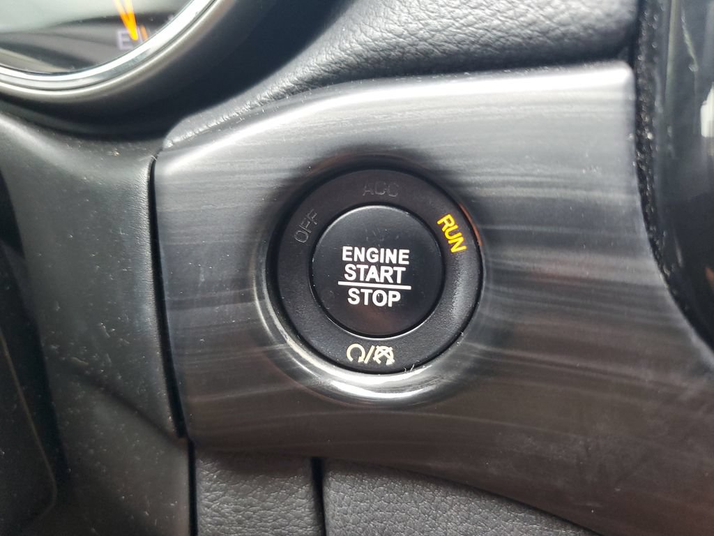 Used 2021 Jeep Grand Cherokee Laredo X RWD image 23