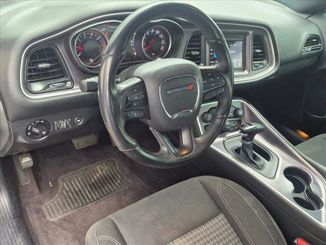 Used 2018 Dodge Challenger R/T RWD image 6