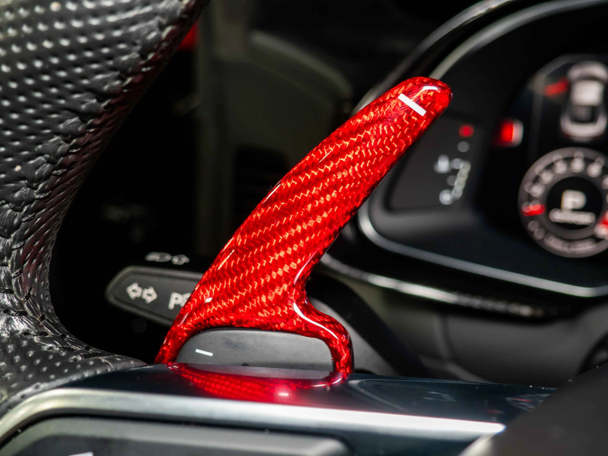 Used 2018 Audi R8 V10 w/ Premium Package image 25