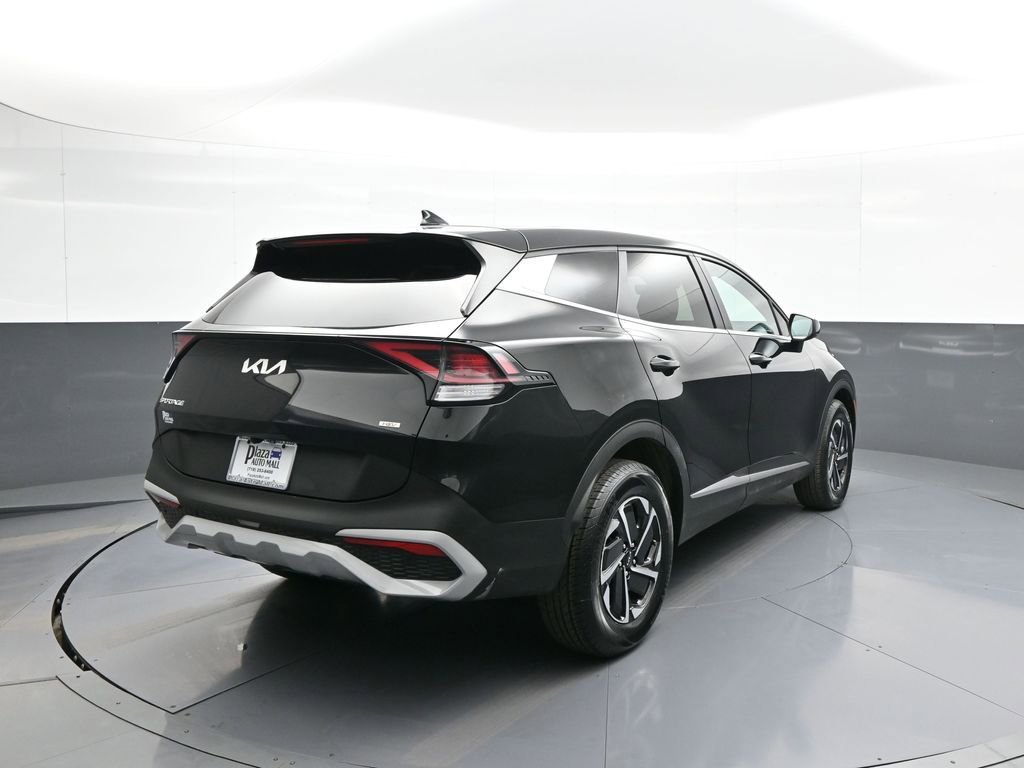 Certified 2023 Kia Sportage LX image 6