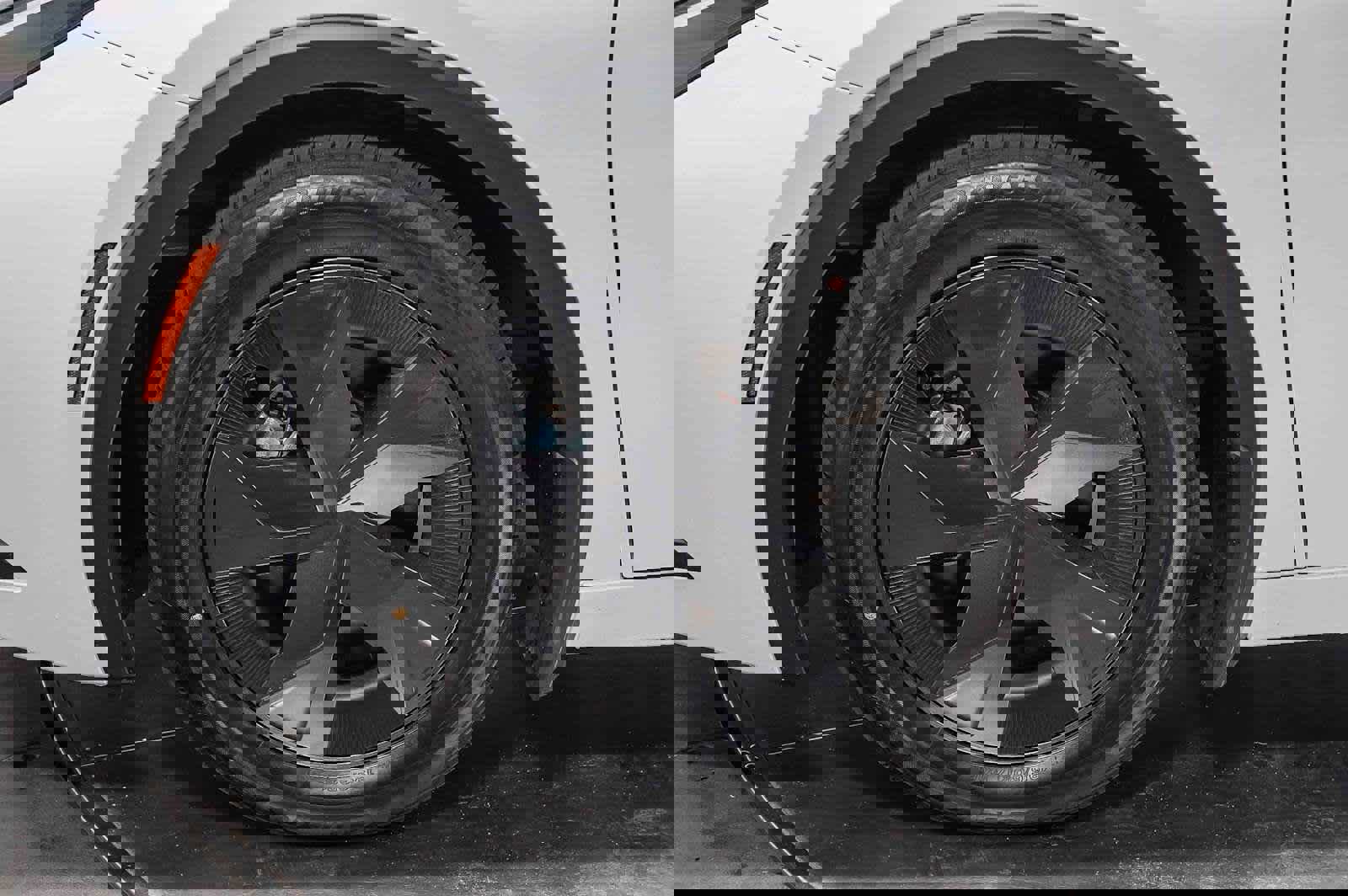 New 2026 Toyota Prius SE image 10