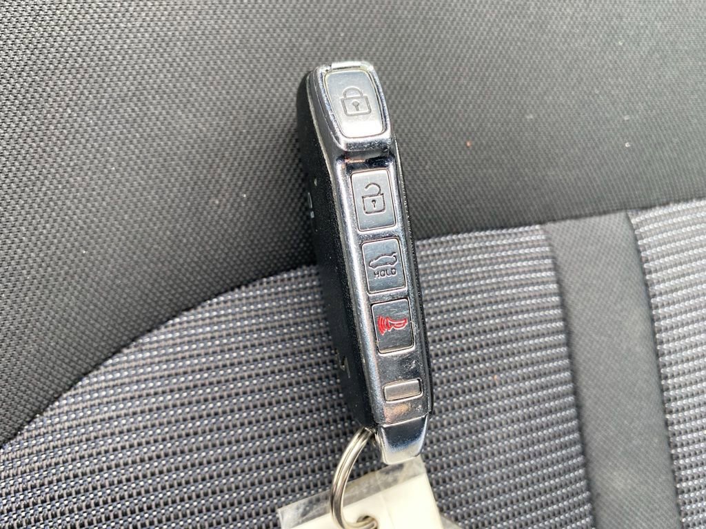 Used 2024 Kia K5 LXS image 25