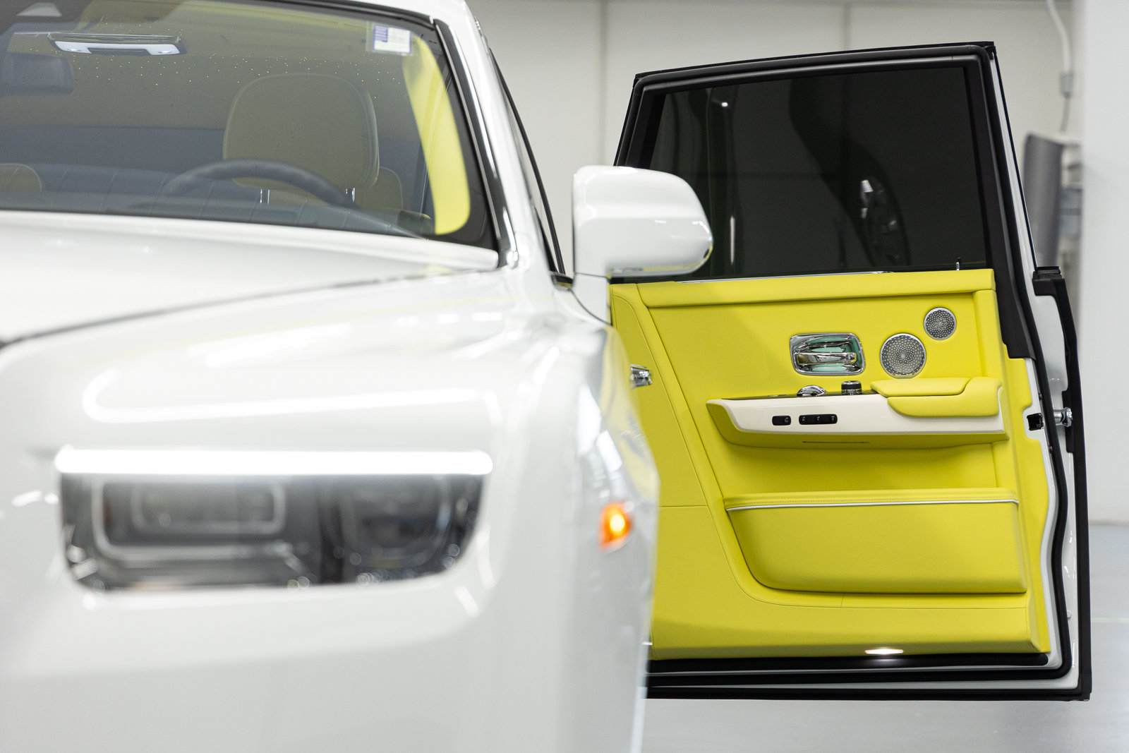 Certified 2024 Rolls-Royce Phantom Sedan w/ The Phantom Package RWD image 27