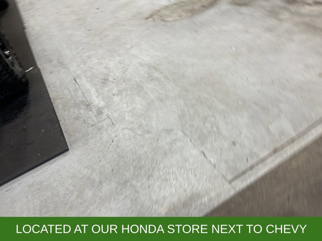 Used 2023 Ford Bronco Wildtrak image 3