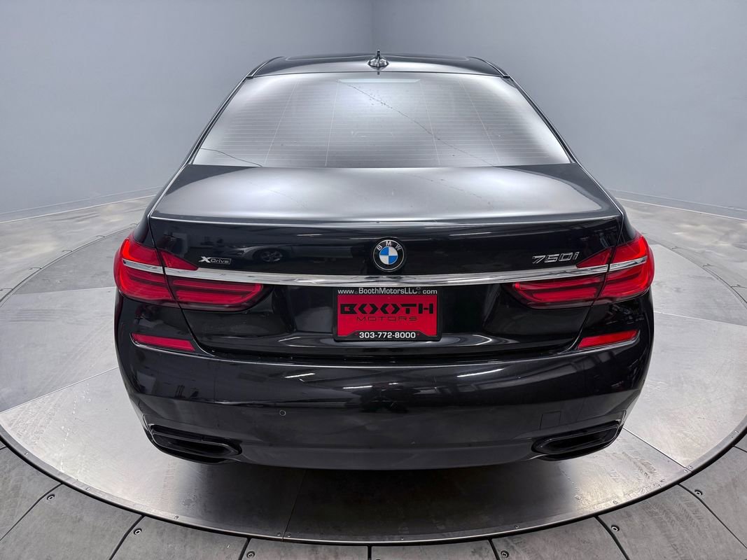 Used 2019 BMW 750i xDrive w/ M Sport Package image 6