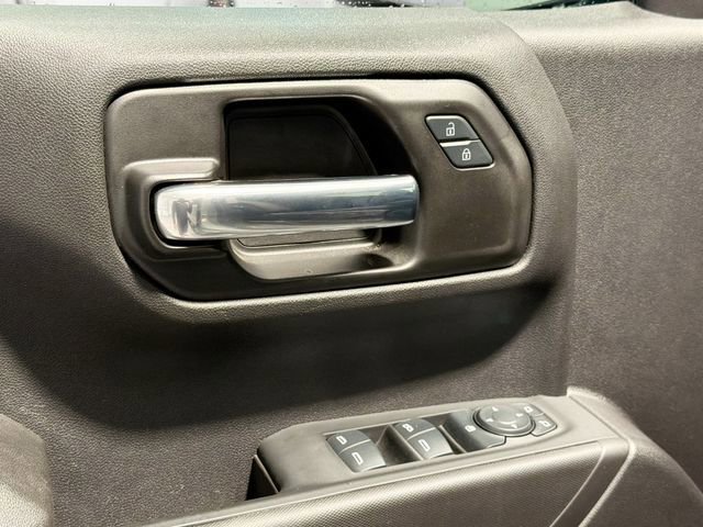 Used 2024 Chevrolet Silverado 1500 Custom Trail Boss w/ Turbomax Blackout Package AWD/4WD image 15
