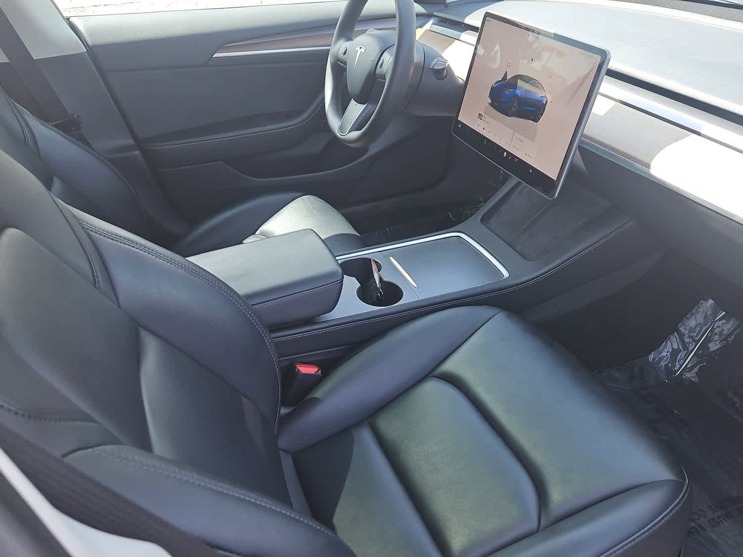 Used 2023 Tesla Model 3 Standard Range image 13