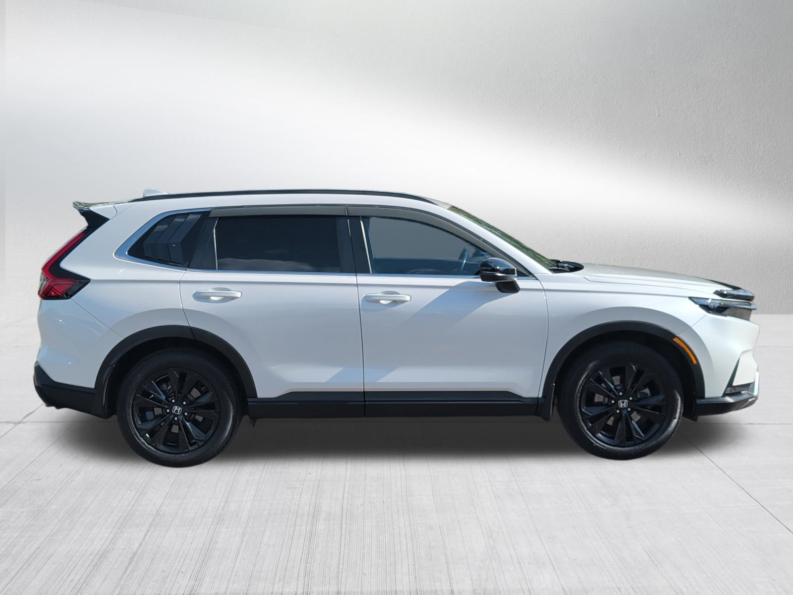 Used 2024 Honda CR-V Sport Touring image 8