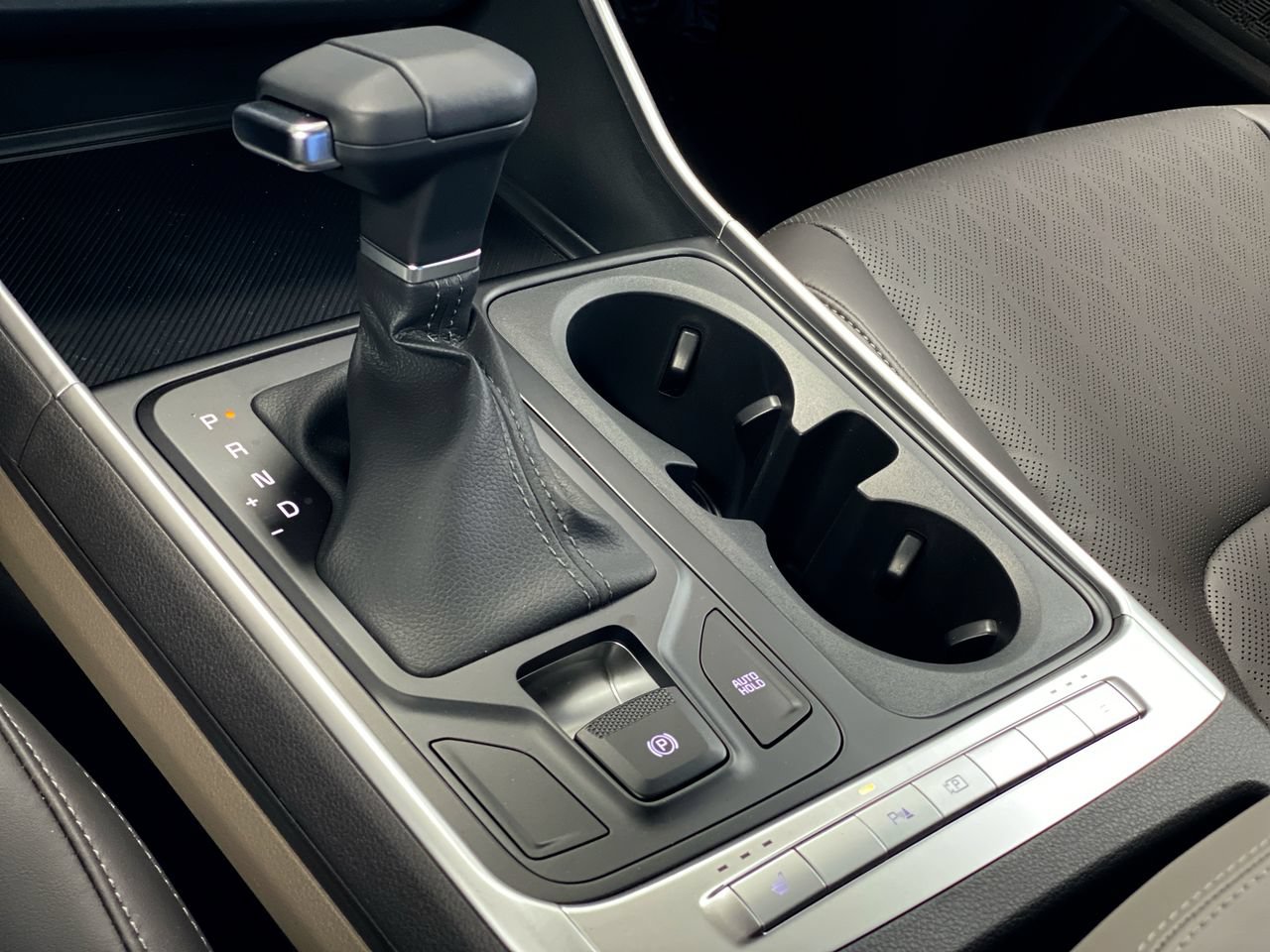 New 2027 Kia Carnival FWD image 24