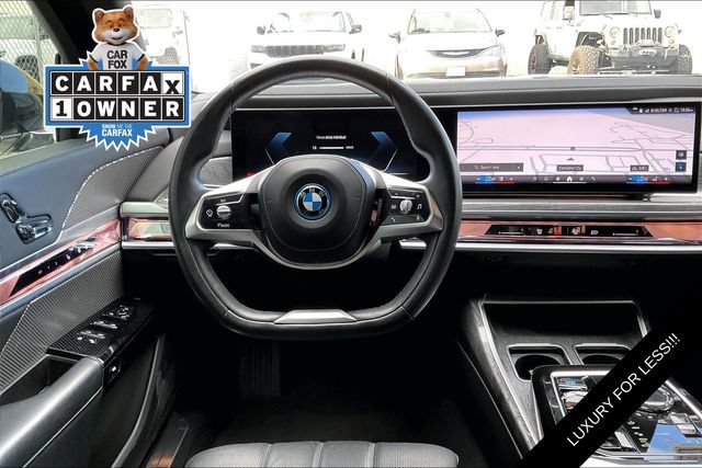 Used 2023 BMW i7 xDrive60 AWD/4WD image 4