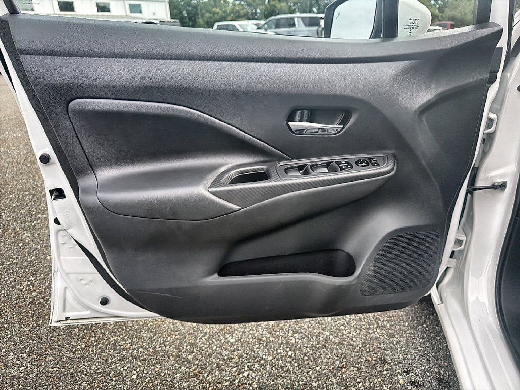 Used 2024 Nissan Versa SV FWD image 23