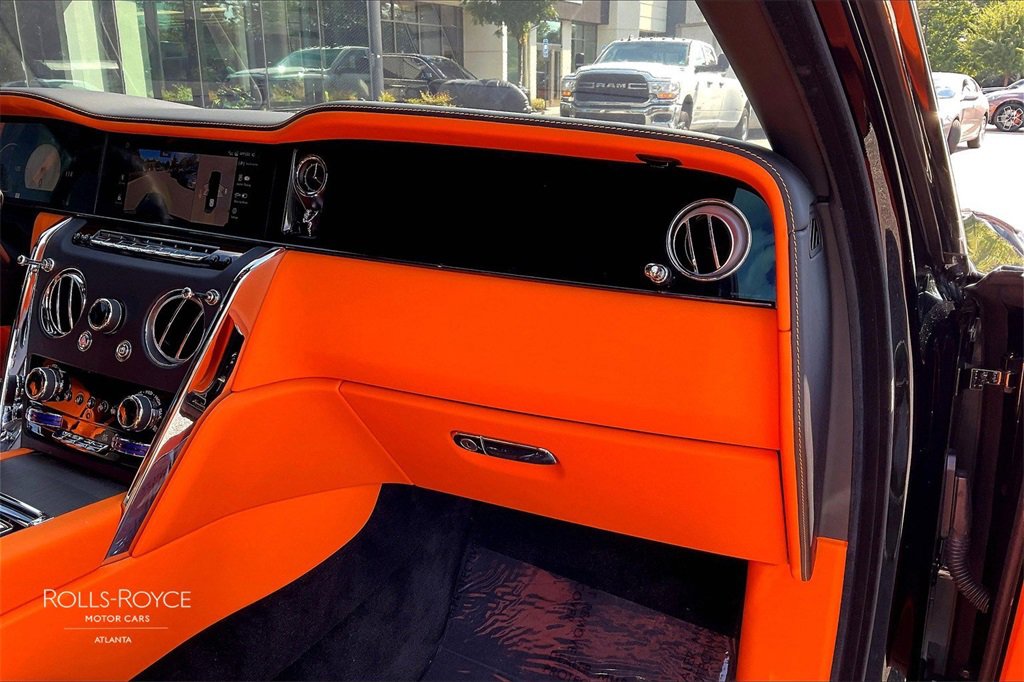 Certified 2025 Rolls-Royce Cullinan image 15