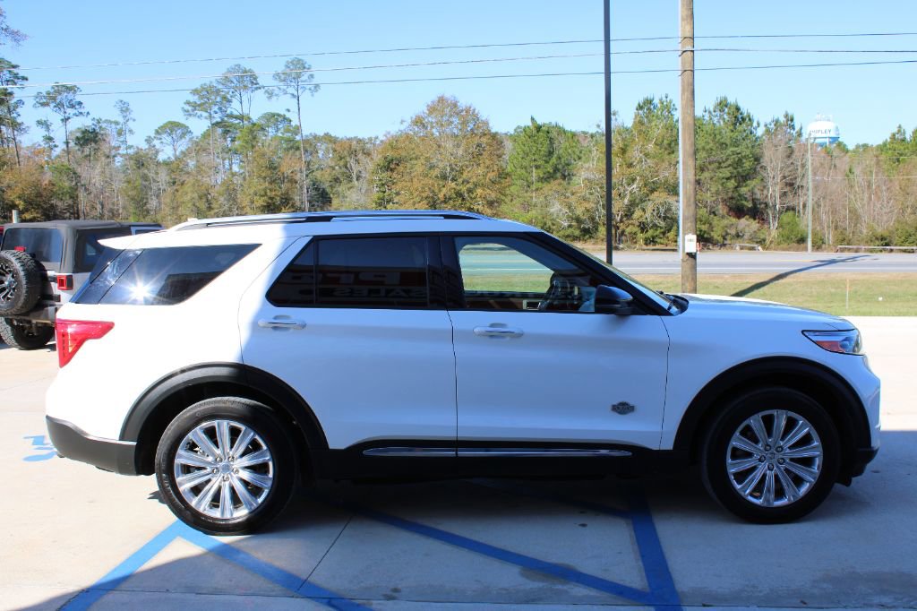 Used 2021 Ford Explorer King Ranch w/ Premium Technology Package image 5
