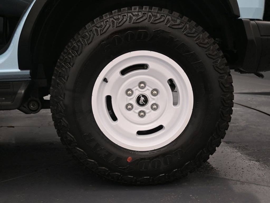 New 2025 Ford Bronco Heritage Edition image 33