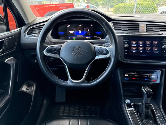 Used 2024 Volkswagen Tiguan SE FWD image 18