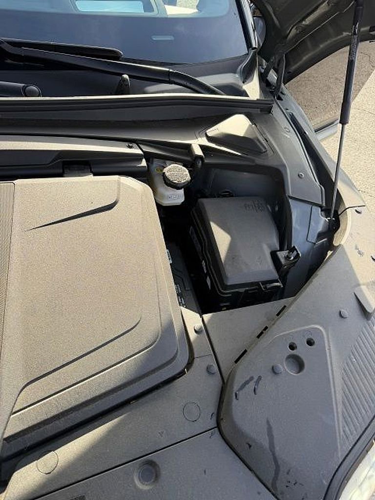 Used 2023 Genesis GV60 Performance image 12