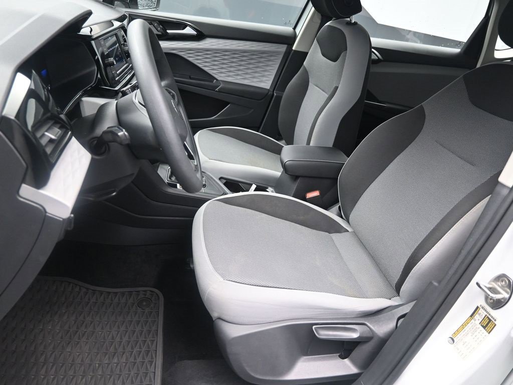 Used 2022 Volkswagen Taos S image 19