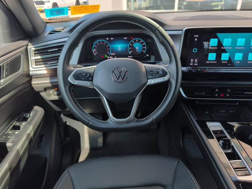 Used 2024 Volkswagen Atlas Cross Sport SE AWD/4WD image 13