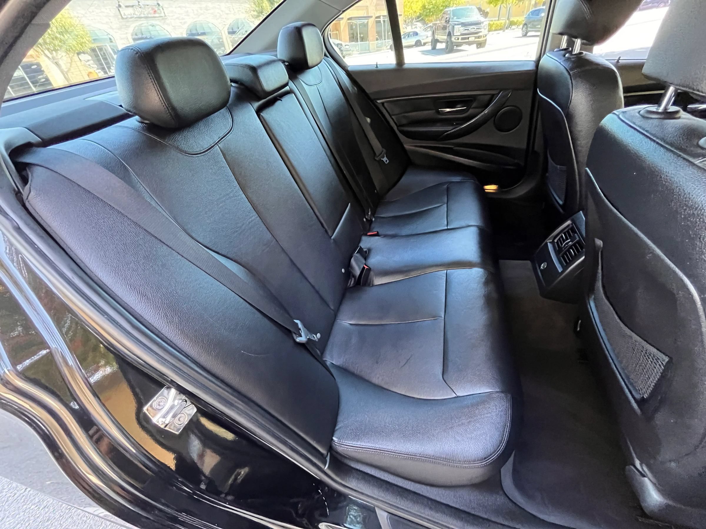 Used 2012 BMW 328i Sedan RWD image 13