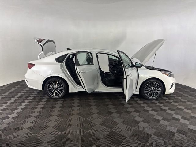 Certified 2024 Kia Forte GT-Line w/ GT-Line Premium Package image 21