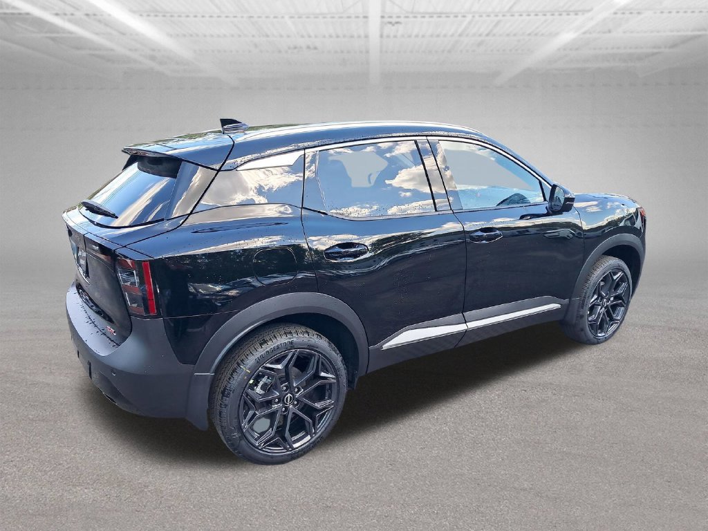 New 2026 Nissan Kicks SR FWD image 5