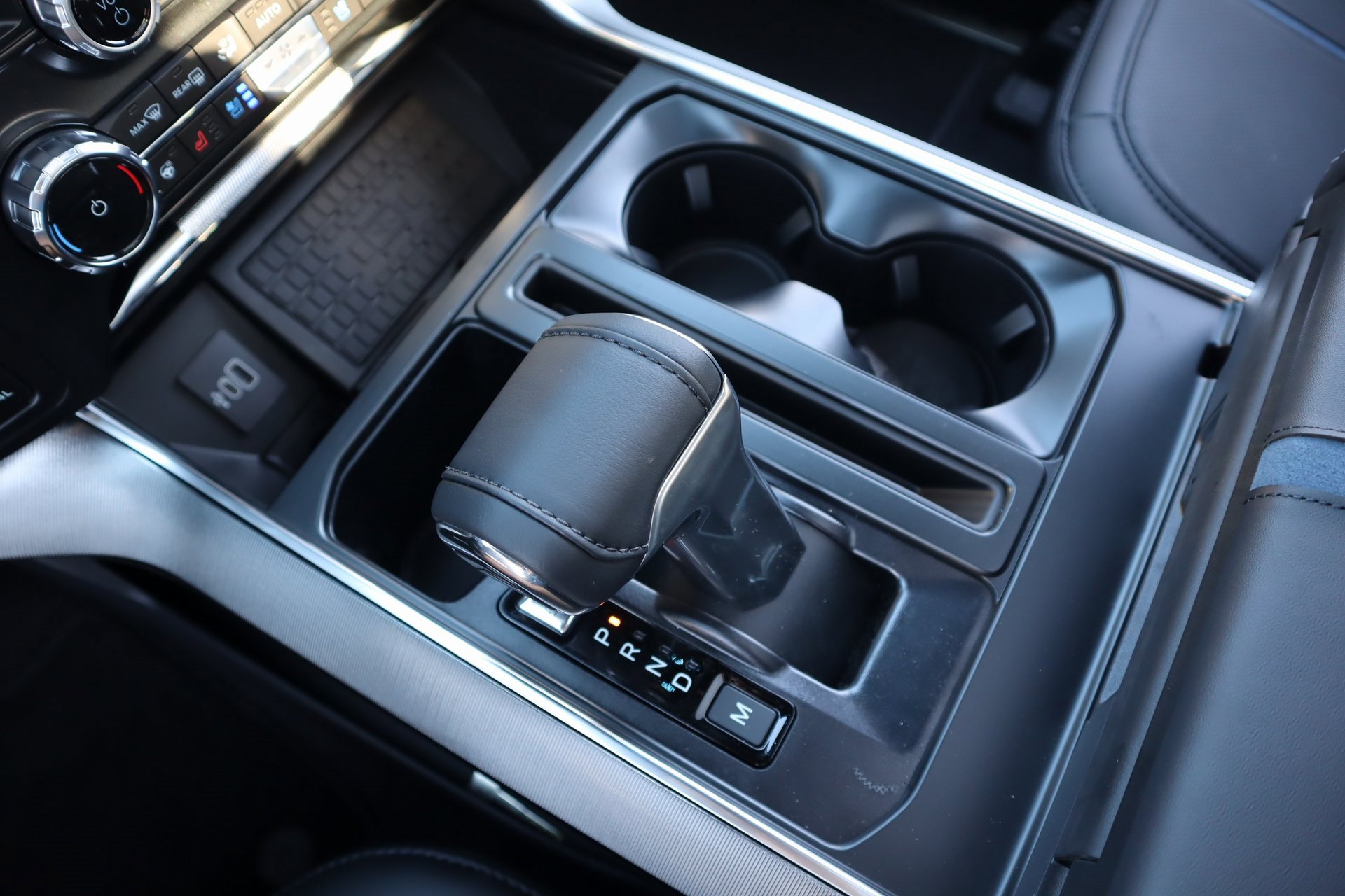 New 2025 Ford F150 Platinum w/ Equipment Group 702A High image 10