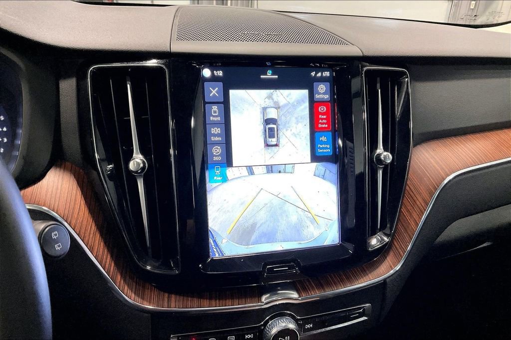 Certified 2024 Volvo XC60 B5 Plus w/ Climate Package AWD/4WD image 14