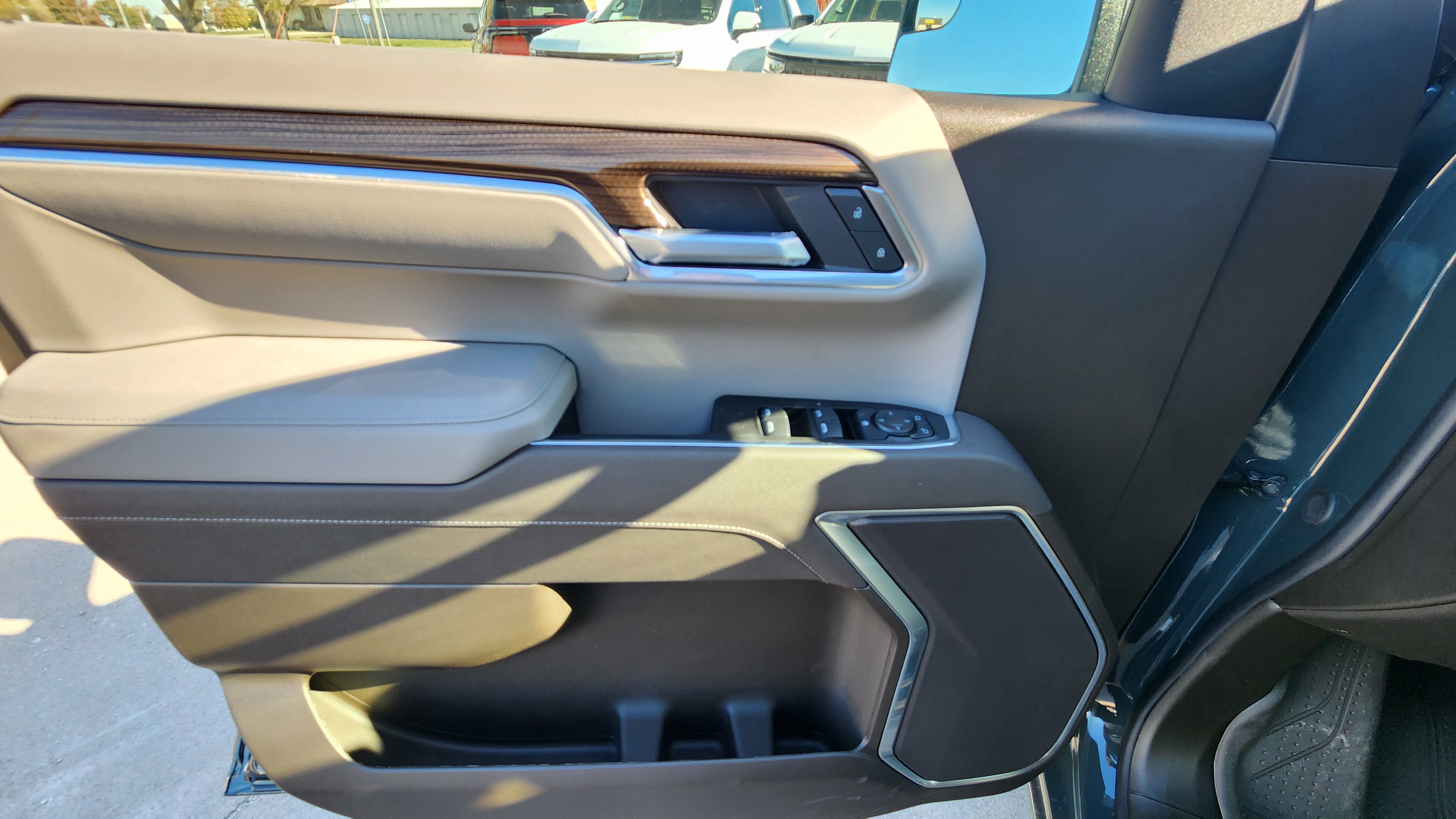 New 2026 Chevrolet Silverado 1500 LT w/ Leather Package image 10