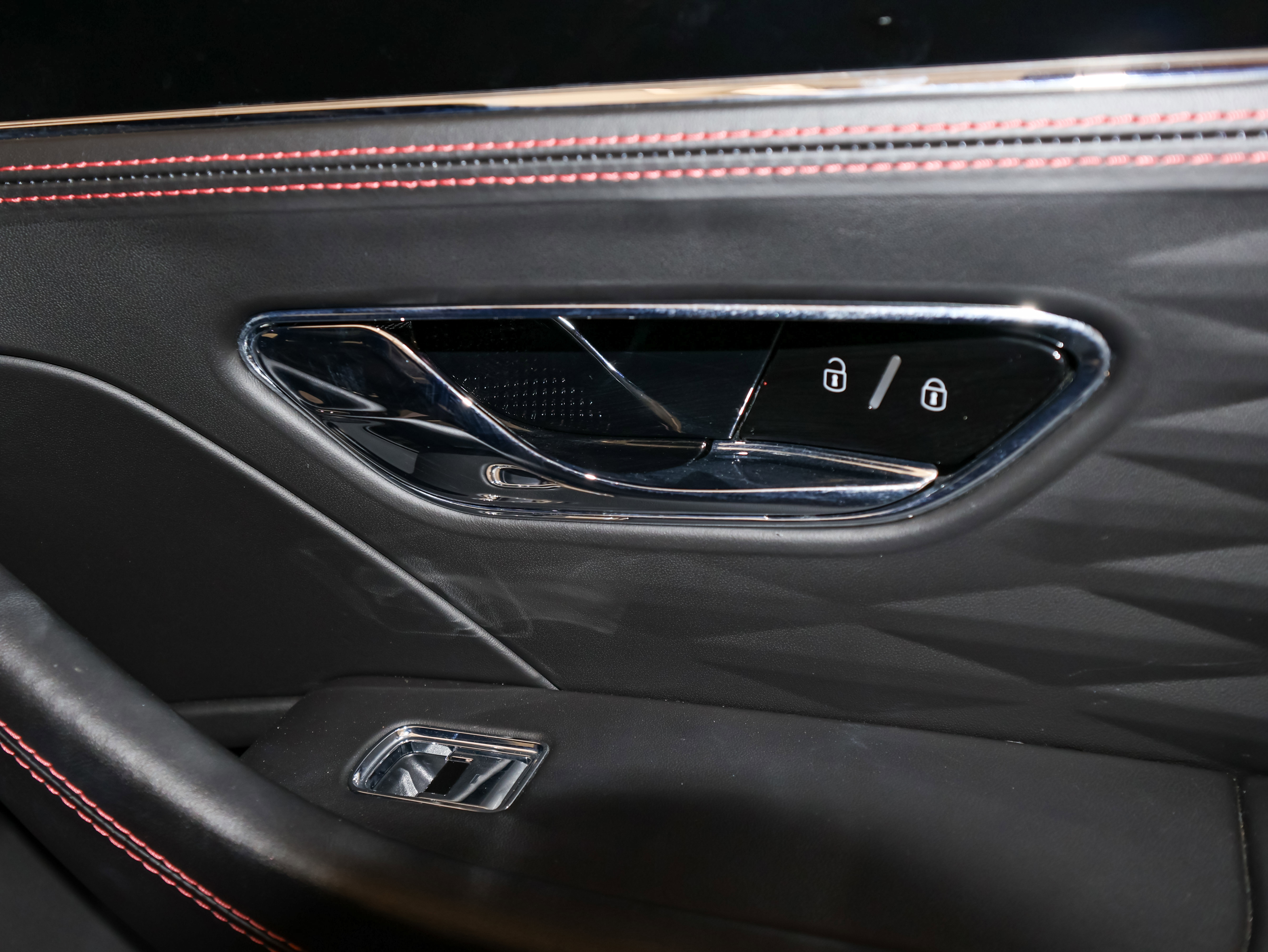 Used 2022 Bentley Flying Spur V8 image 58