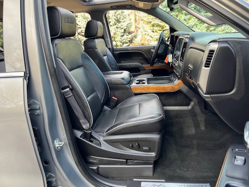 Used 2017 Chevrolet Silverado 1500 High Country image 41