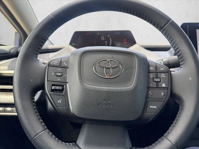 Used 2026 Toyota Prius LE FWD image 11