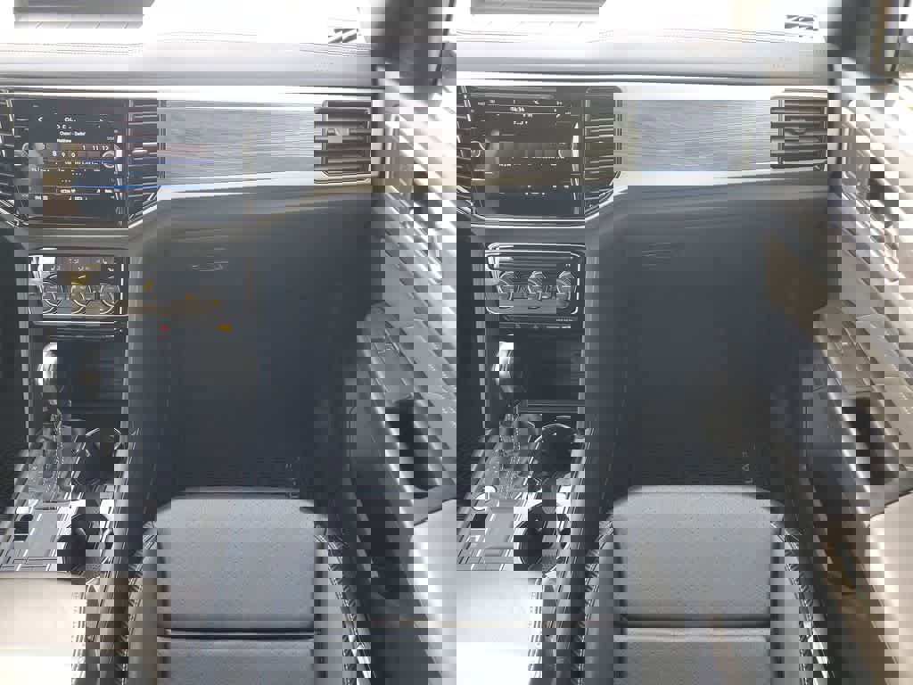 Used 2023 Volkswagen Atlas Cross Sport SE w/ Black Wheel Package image 14