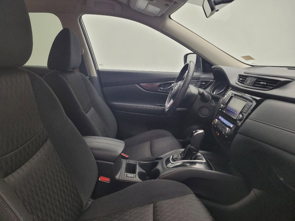 Used 2018 Nissan Rogue SV image 21