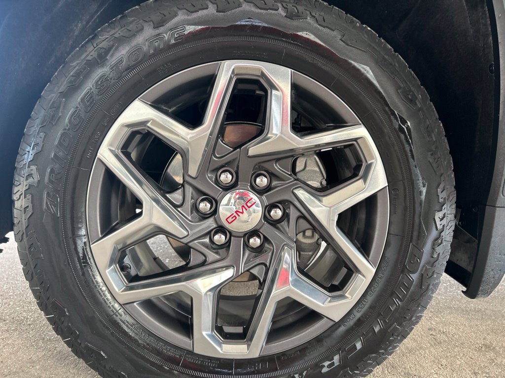 Used 2024 GMC Sierra 1500 SLT AWD/4WD image 28