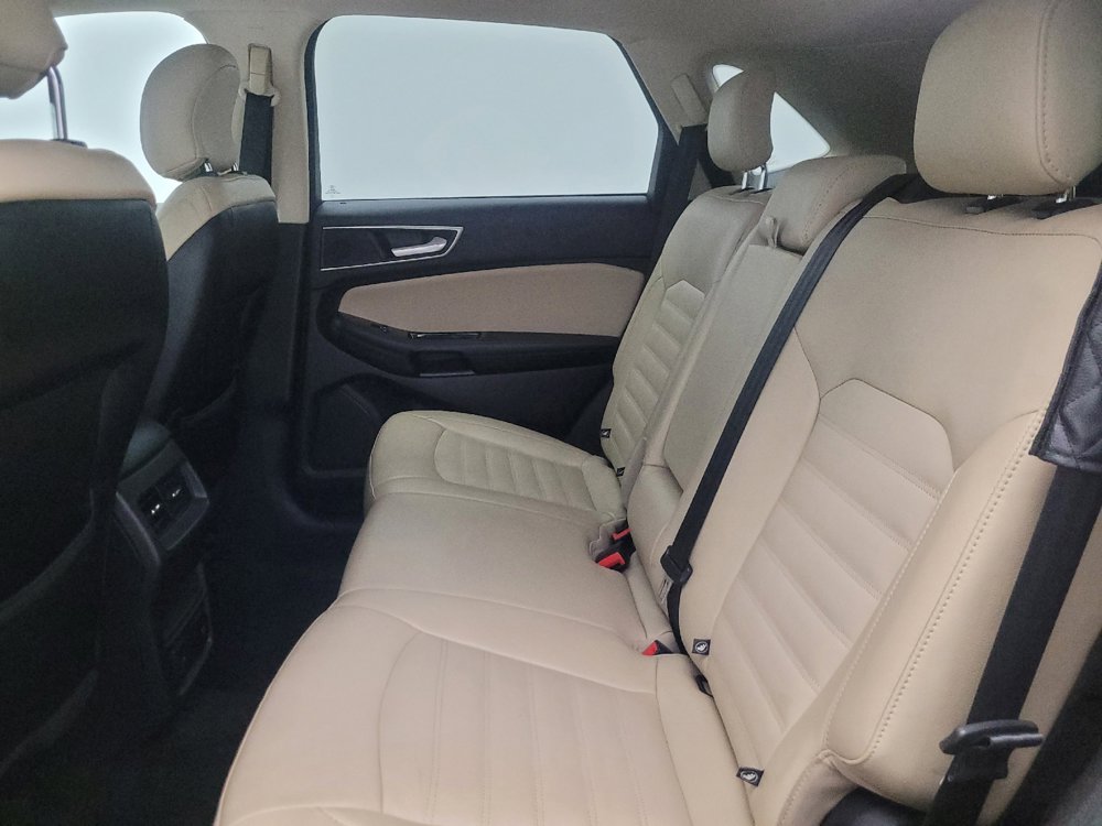 Used 2018 Ford Edge SEL w/ Equipment Group 201A FWD image 18