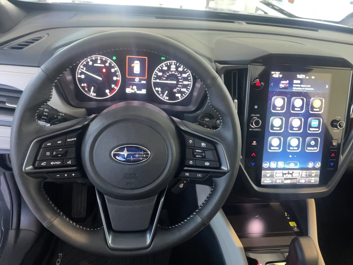 Used 2025 Subaru Forester Limited image 18