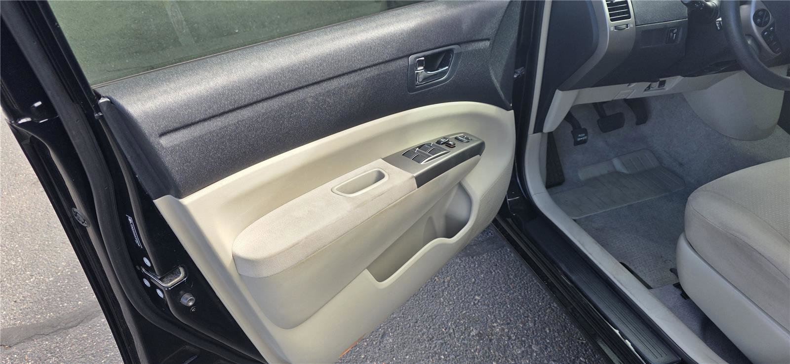 Used 2008 Toyota Prius Touring FWD image 9