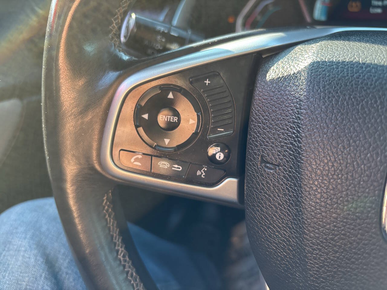 Used 2018 Honda Civic EX-T image 37
