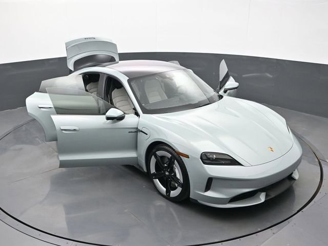 Used 2025 Porsche Taycan 4S image 33