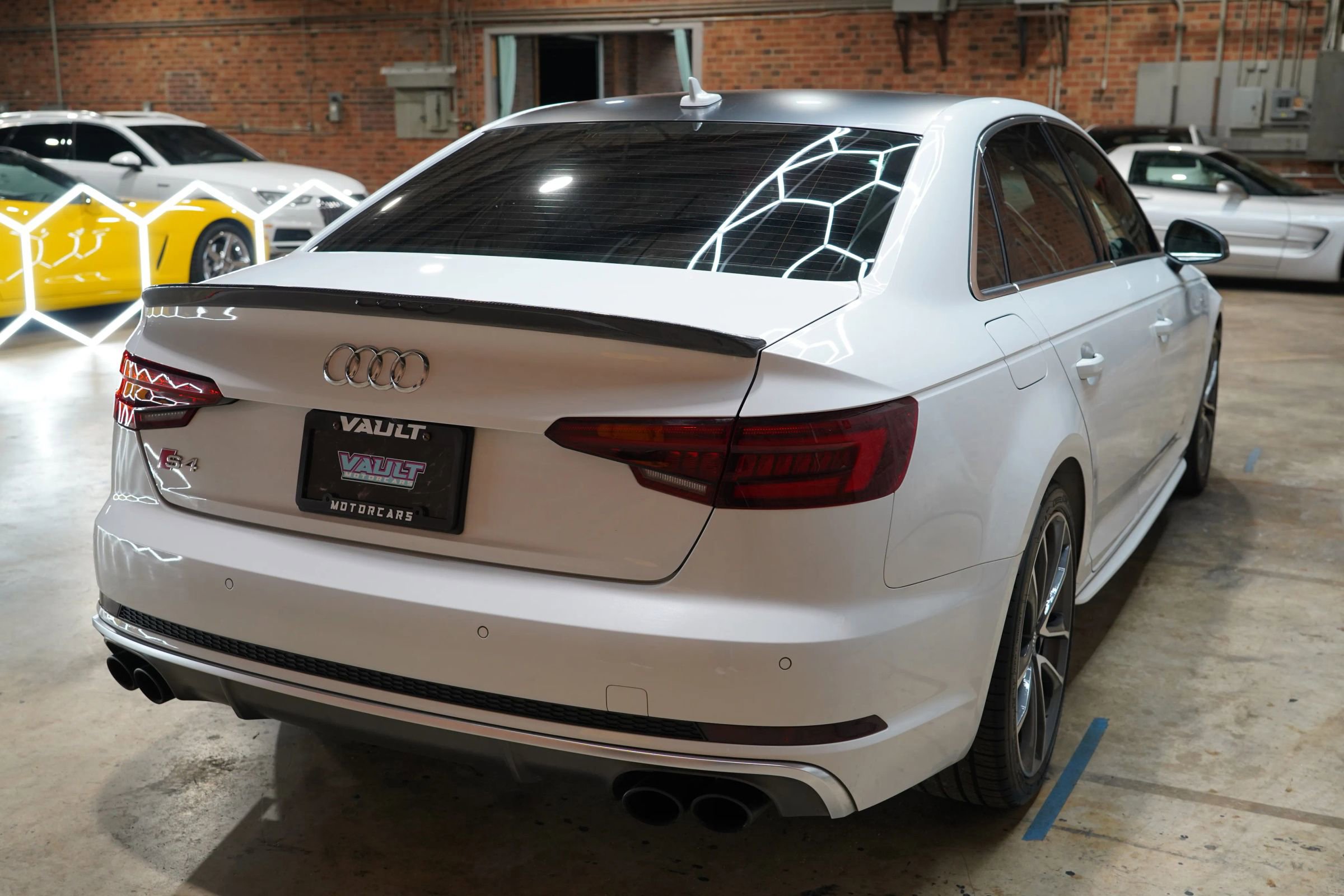 Used 2018 Audi S4 Premium Plus w/ Navigation Package image 16