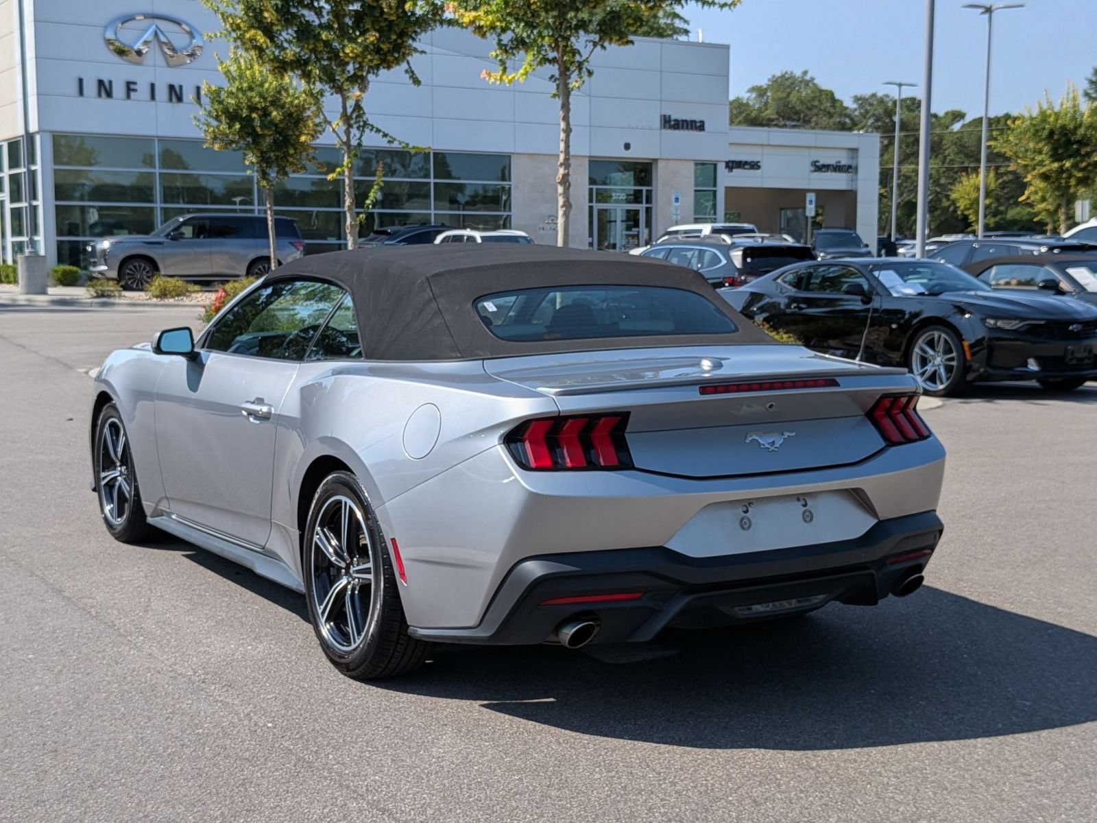 Used 2024 Ford Mustang Premium RWD image 5