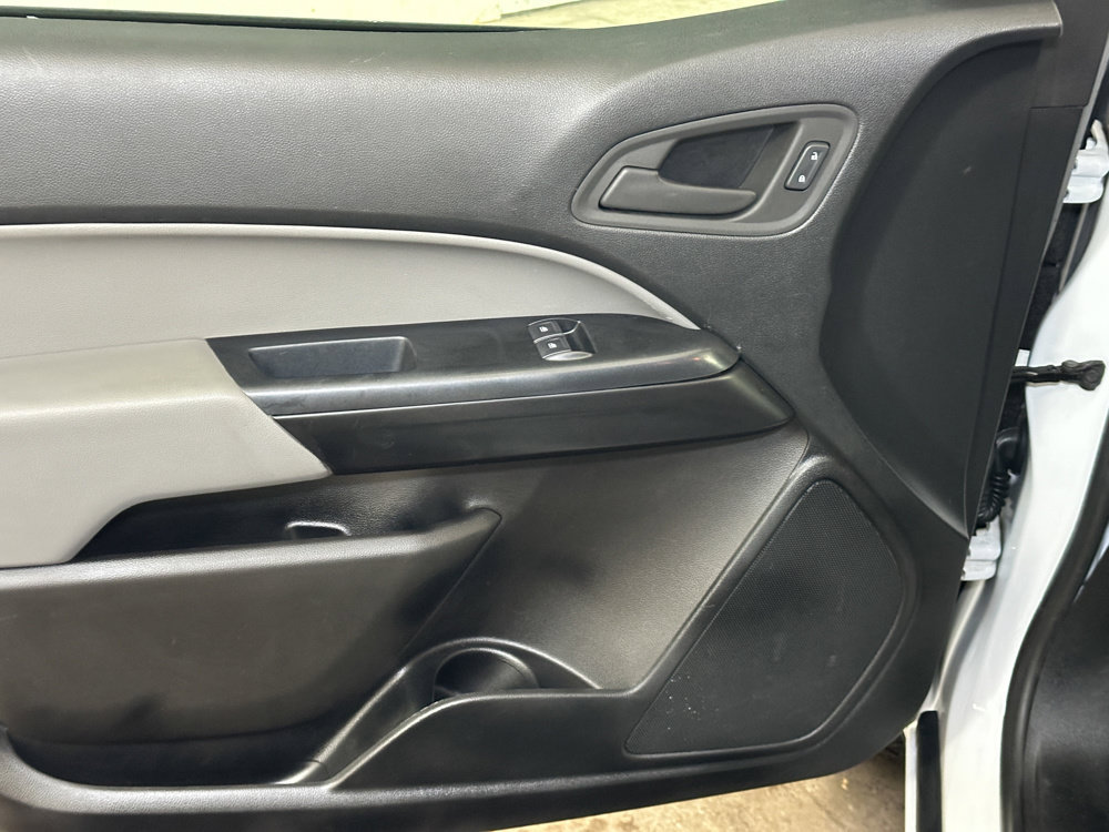 Used 2022 Chevrolet Colorado W/T AWD/4WD image 18