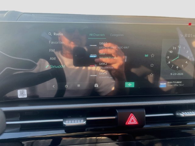 New 2027 Kia Sportage LX FWD image 14