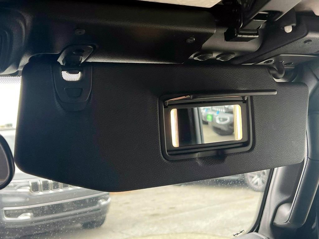 Certified 2025 Jeep Wrangler Sahara image 28