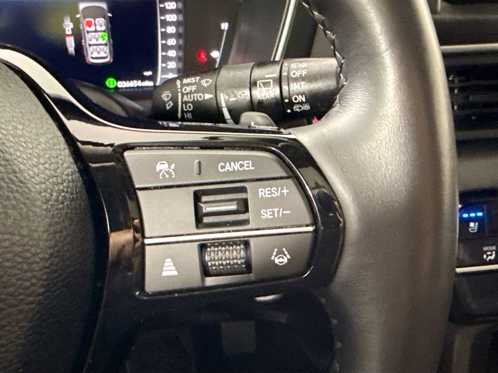 Used 2023 Honda Pilot Elite image 12