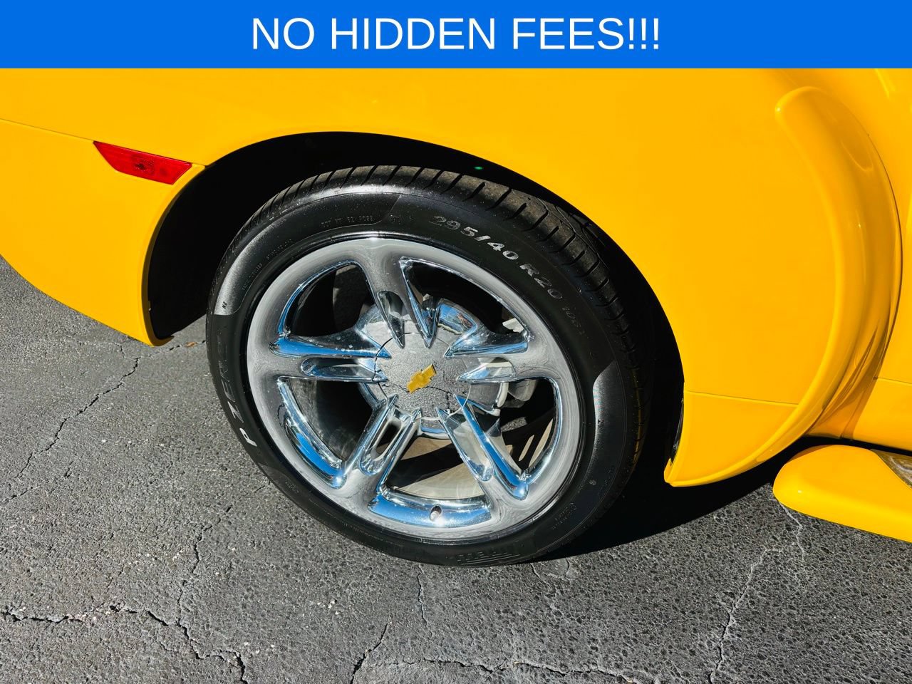Used 2005 Chevrolet SSR w/ Preferred Equipment Group RWD image 9